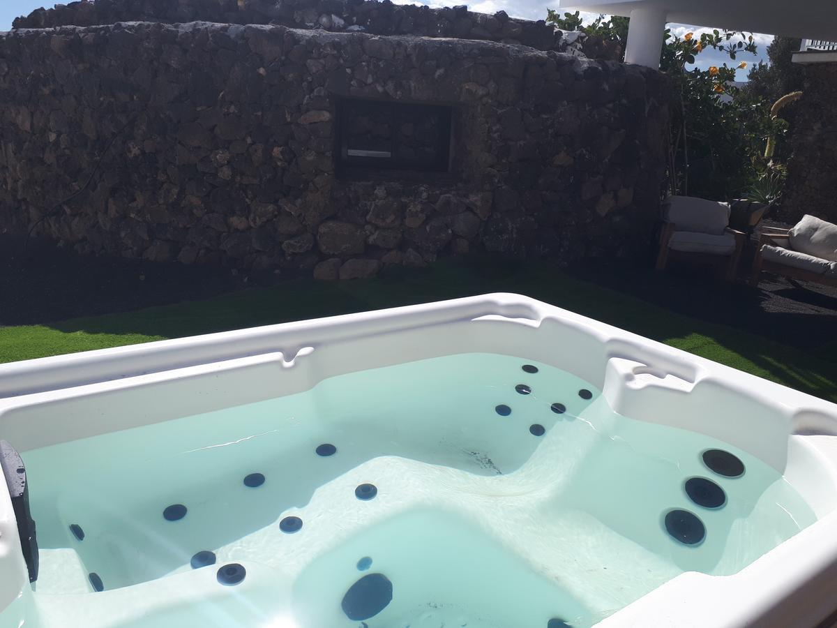 Loft La Tahonilla Guest House Tias Exterior photo